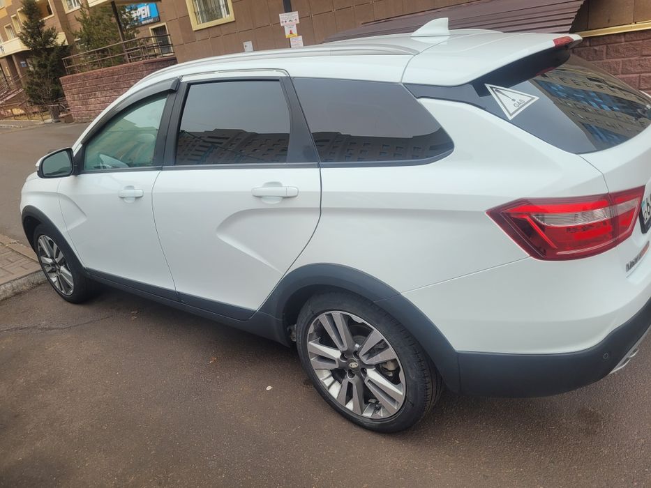 Продам почти новую