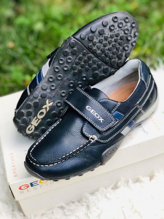 Adidasi baiat GEOX-marimea 35-36,inter23cm,Piele,nu ghete Salomon