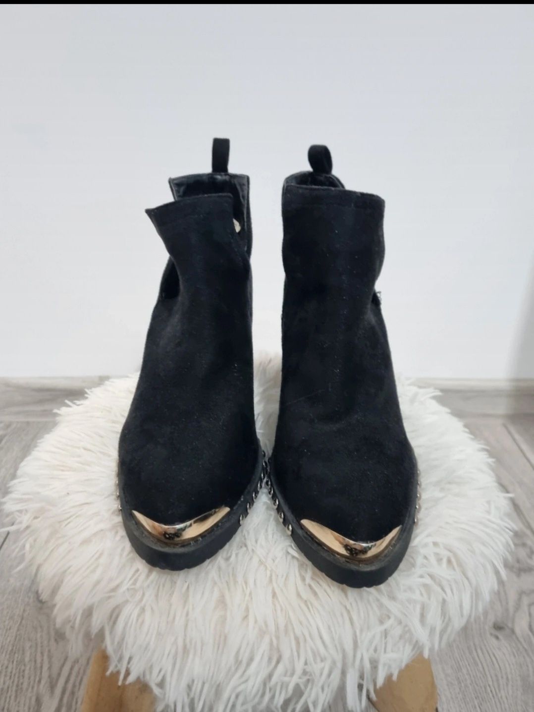 Botine Wild black mărimea 36