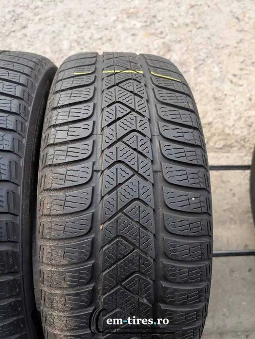 SET 2 Anvelope Iarna 215/55 R17 PIRELLI Sottozero 3 94H
