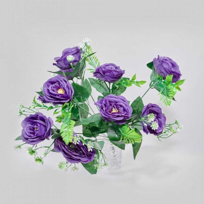 Изкуствени рози – стилна и трайна декорация