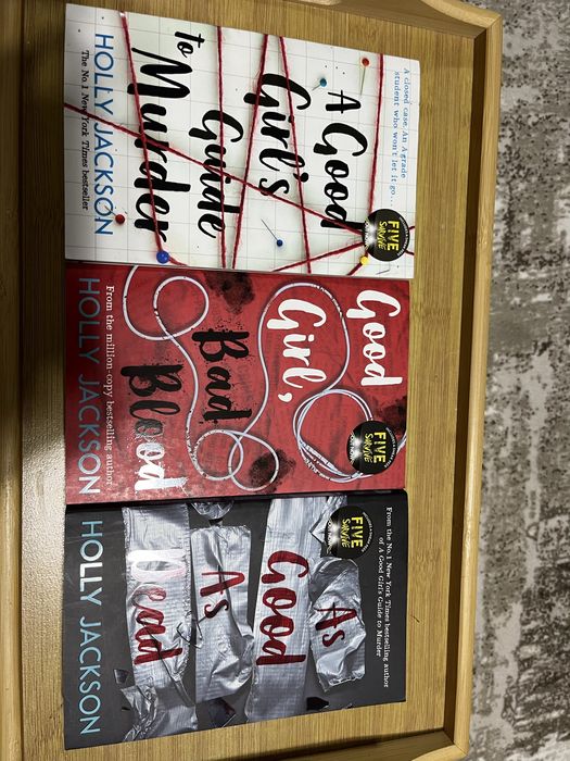 Поредица Игри На Наследството книги 1,2 и 3