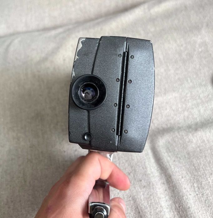 Cameră Bell & Howell Super 8 model 8432S vintage nefuncțională gentuta