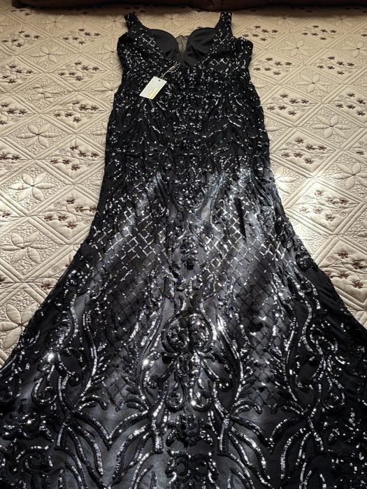 Черна официална рокля нова