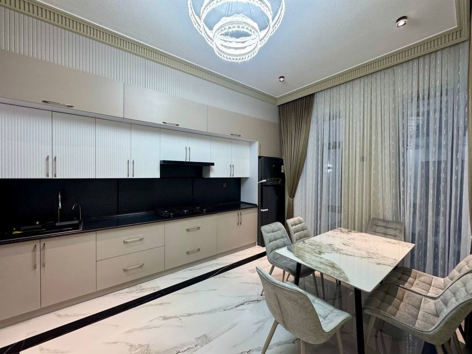 Продается Таунхаус. 4,6 соток. Согдиана. Бомбалейло.