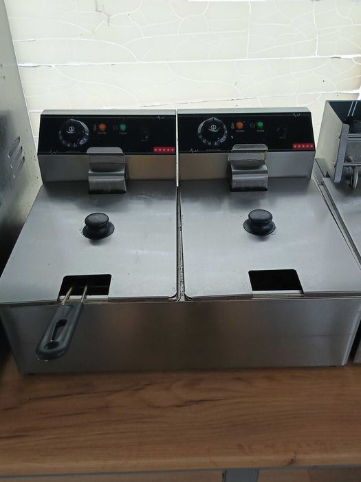 Двоен фритюрник 2x5.5 литра