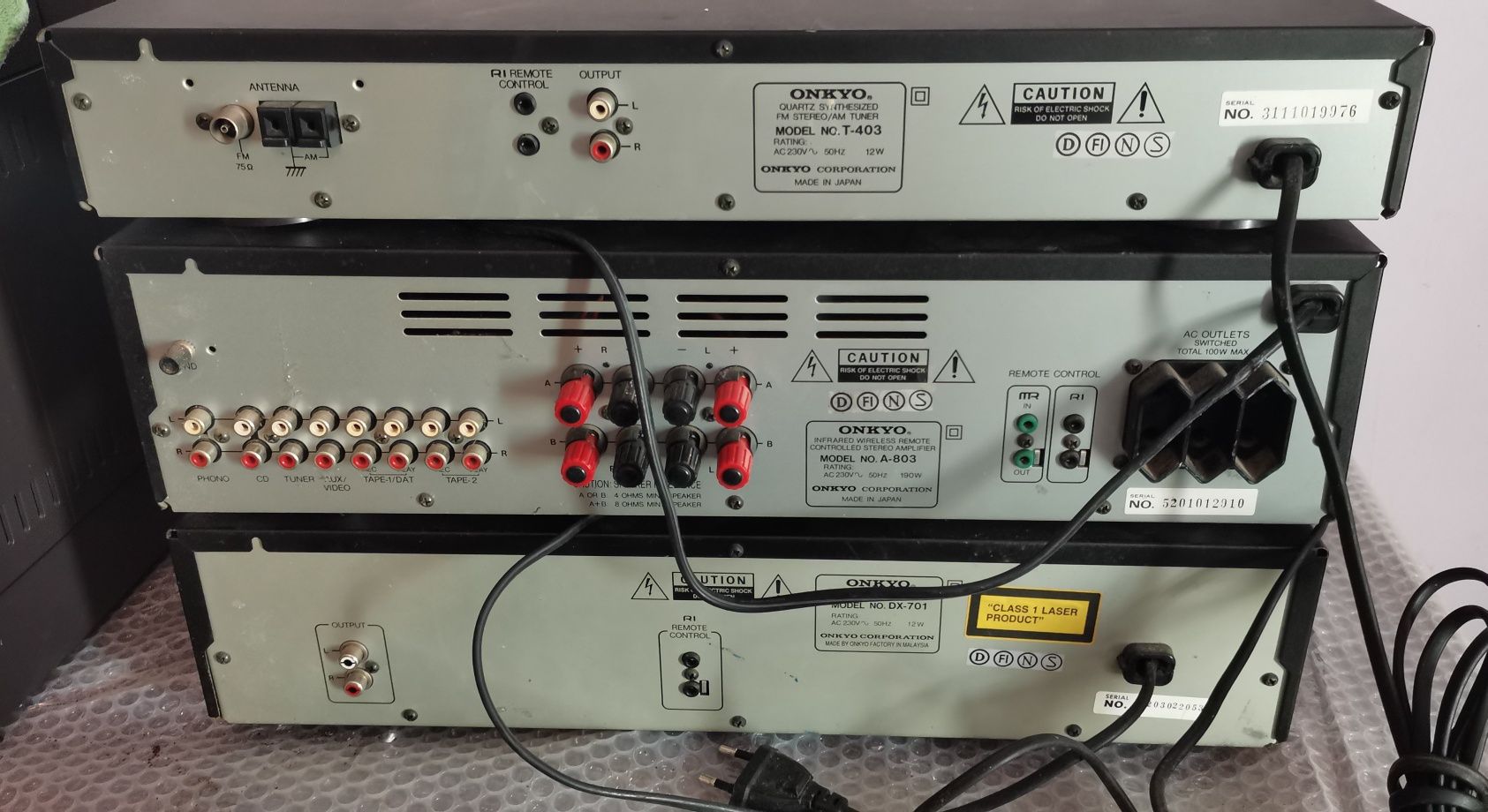 Sistem audio Onkyo A-803 + T-403 + DX-701