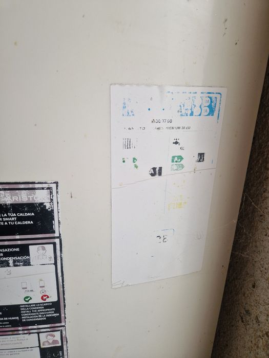 Centrala ariston cares 30kw defecta