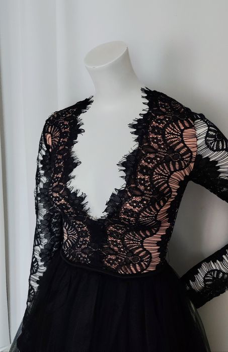 Празнична рокля за повод на RARE LONDON размер XS