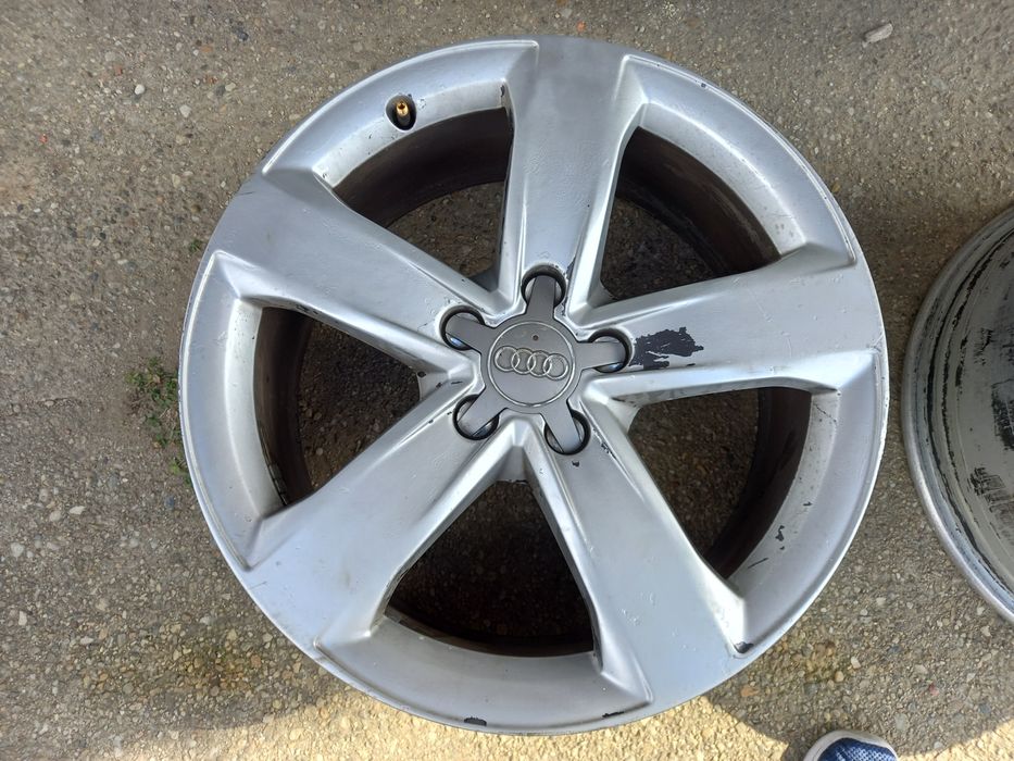 Vând jante R18 Audi originale, Vw sau Skoda prindere 5x112 butuc 66.6