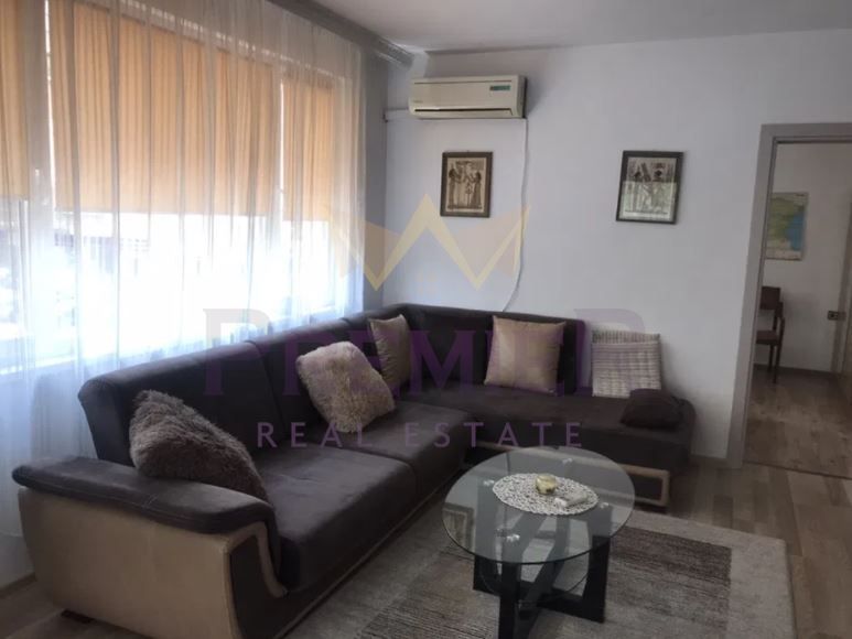 Дава се под наем Четиристаен апартамент в Варна, Нептун - 120 кв.м за 765 € - Снимка #7