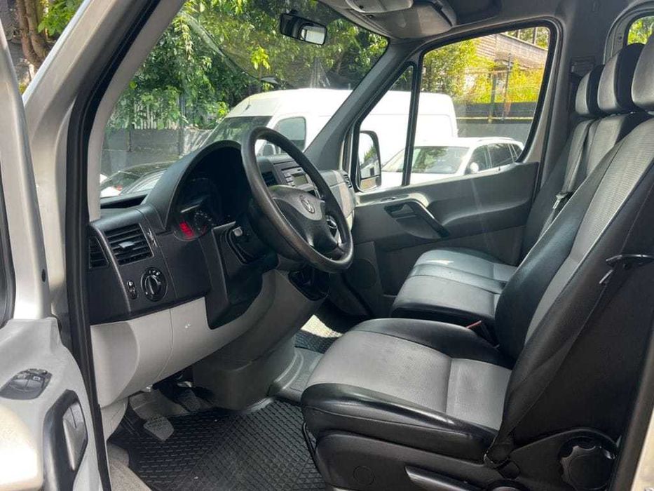 Volkswagen Crafter 35L-Platforma- 7 locuri - DOKA - cabina dubla[VW]