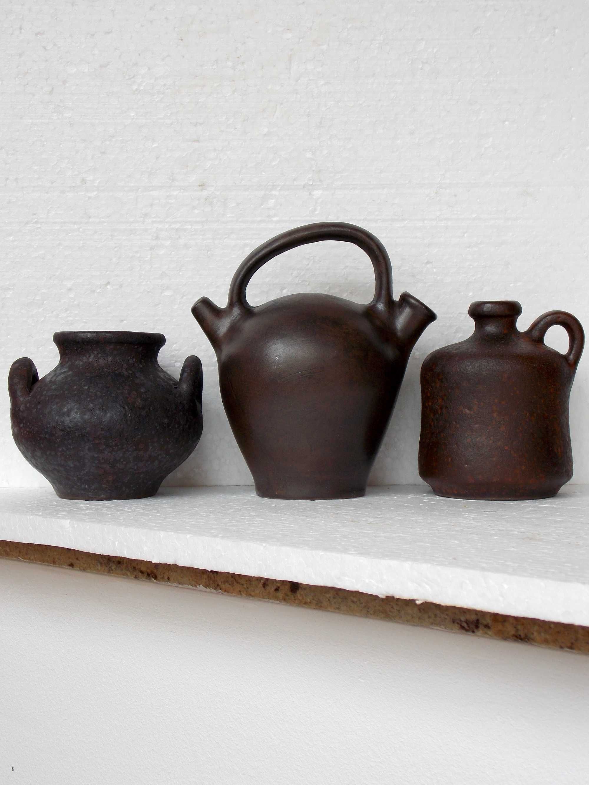 3 vase deosebite,ceramica veche de colectie,lucrate manual w-germany