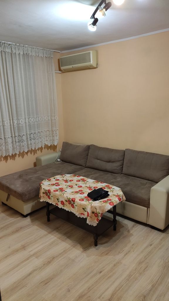 Продава се Тристаен апартамент в Пазарджик, Изток - 86 кв.м за 712 €/кв.м - Снимка #3