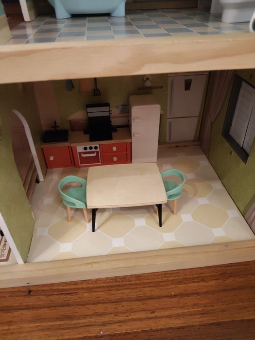 Căsuța păpuși cu accesorii