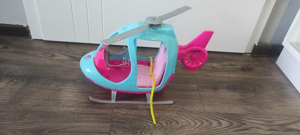 Barbie хеликоптер