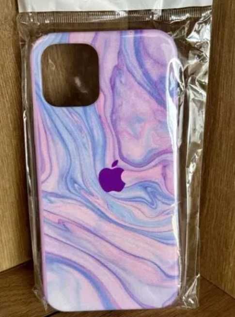 iPhone 12, purple, stare perfectă + folie sticlă și 3 huse incluse