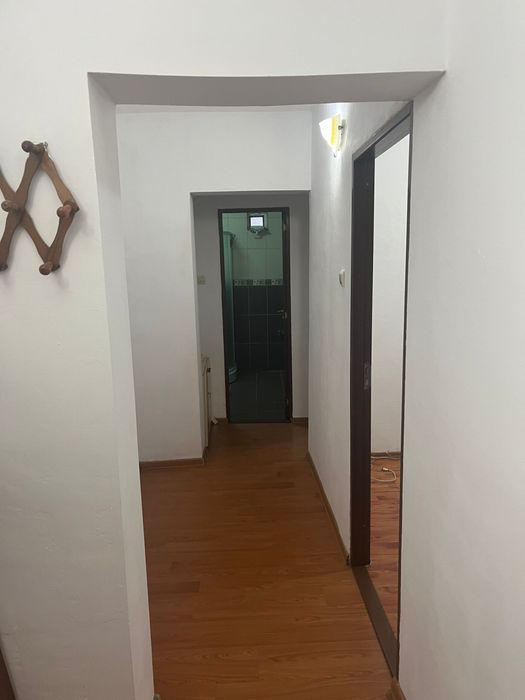 Apartament 2 camere DECOMANDAT