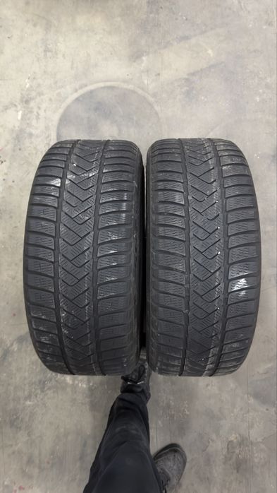 Зимни гуми Pireli 235/45/18