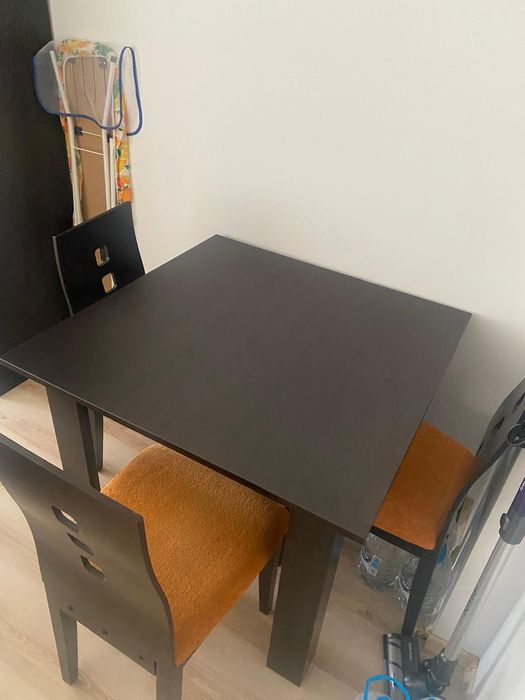 Маса с три стола