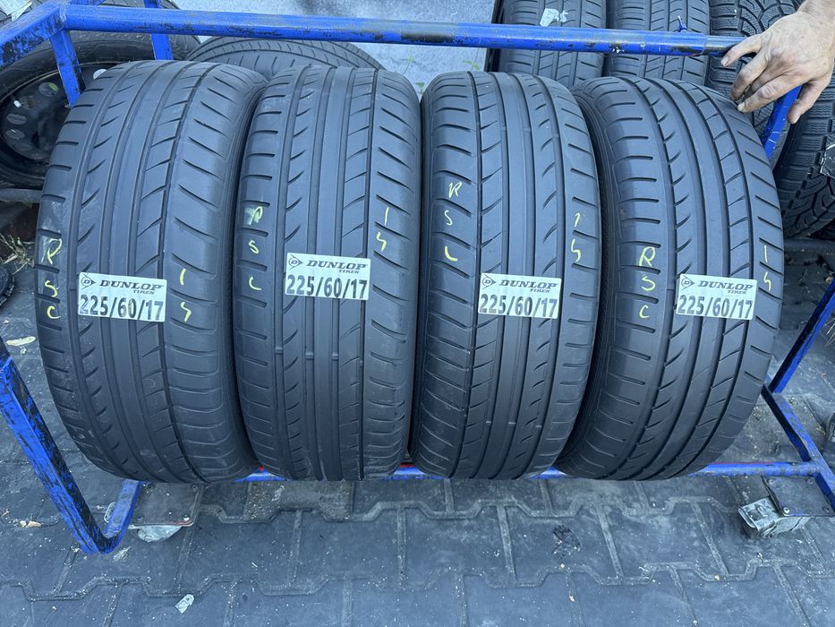 225/60/17 dunlop