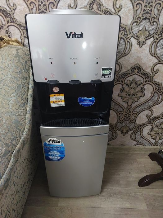 Кулер от воды от компании VITAL модель VT 38