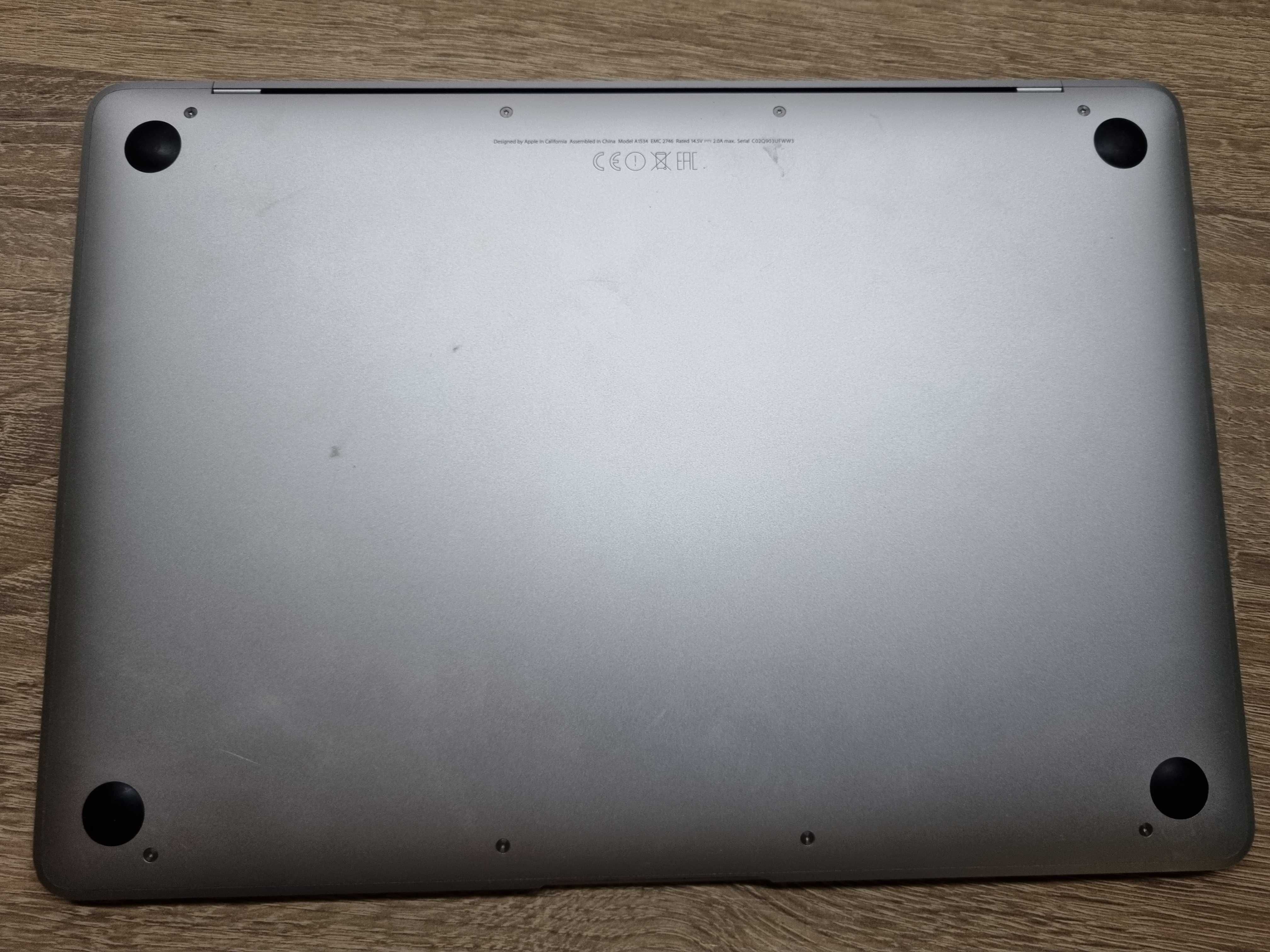 Macbook A1534 EMC 2746, an 2016 - defect- nu porneste