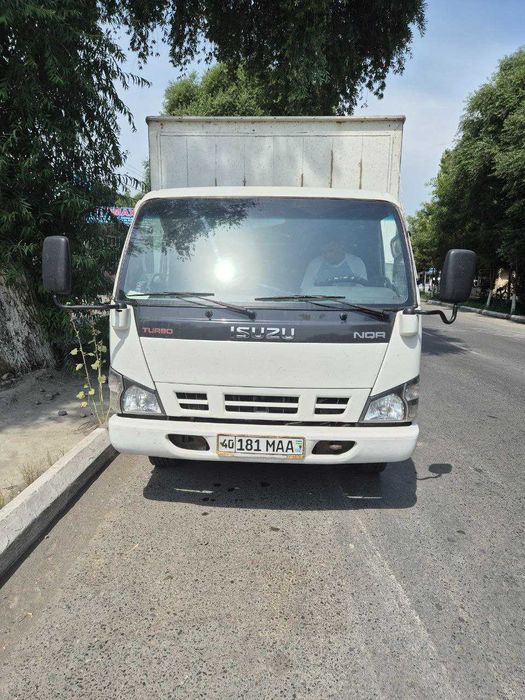 ISUZI юк машинаси 2011 йилда ишлаб чикарилган 5 тонналик