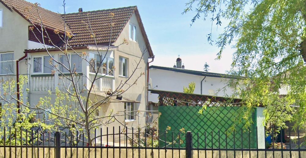 Apartament în satul Gadalin, com Jucu