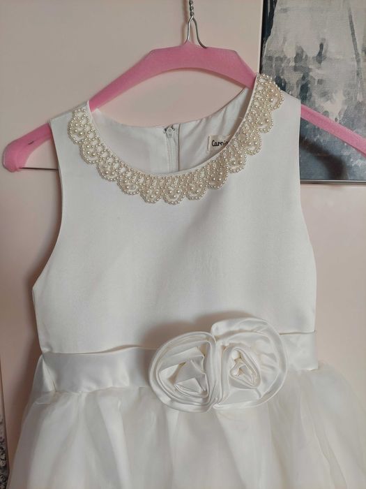 Елегантна бяла шаферска рокля 8 г.