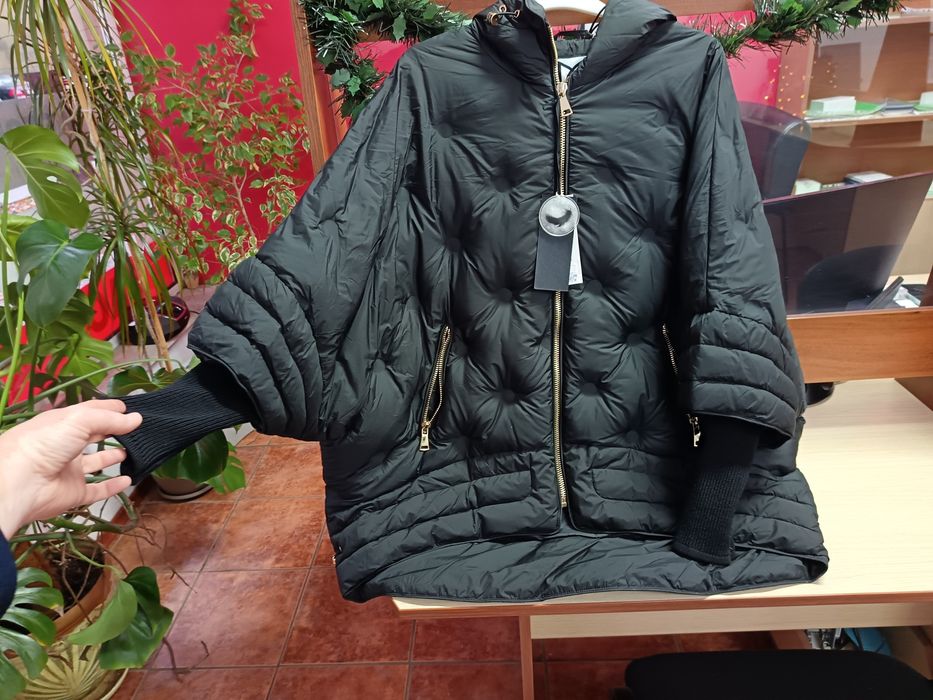 Дамско яке с плетени ръкави  ххл