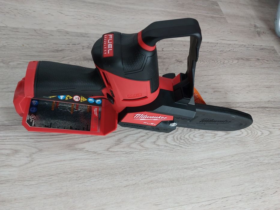 Drujba de mana milwaukee M12 FHS, 15 cm, nou