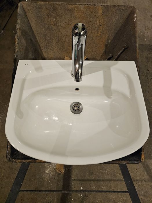 Мивка "Kolo"със смесител и сифон