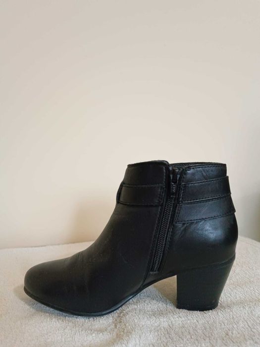 Botine piele , stare excelenta