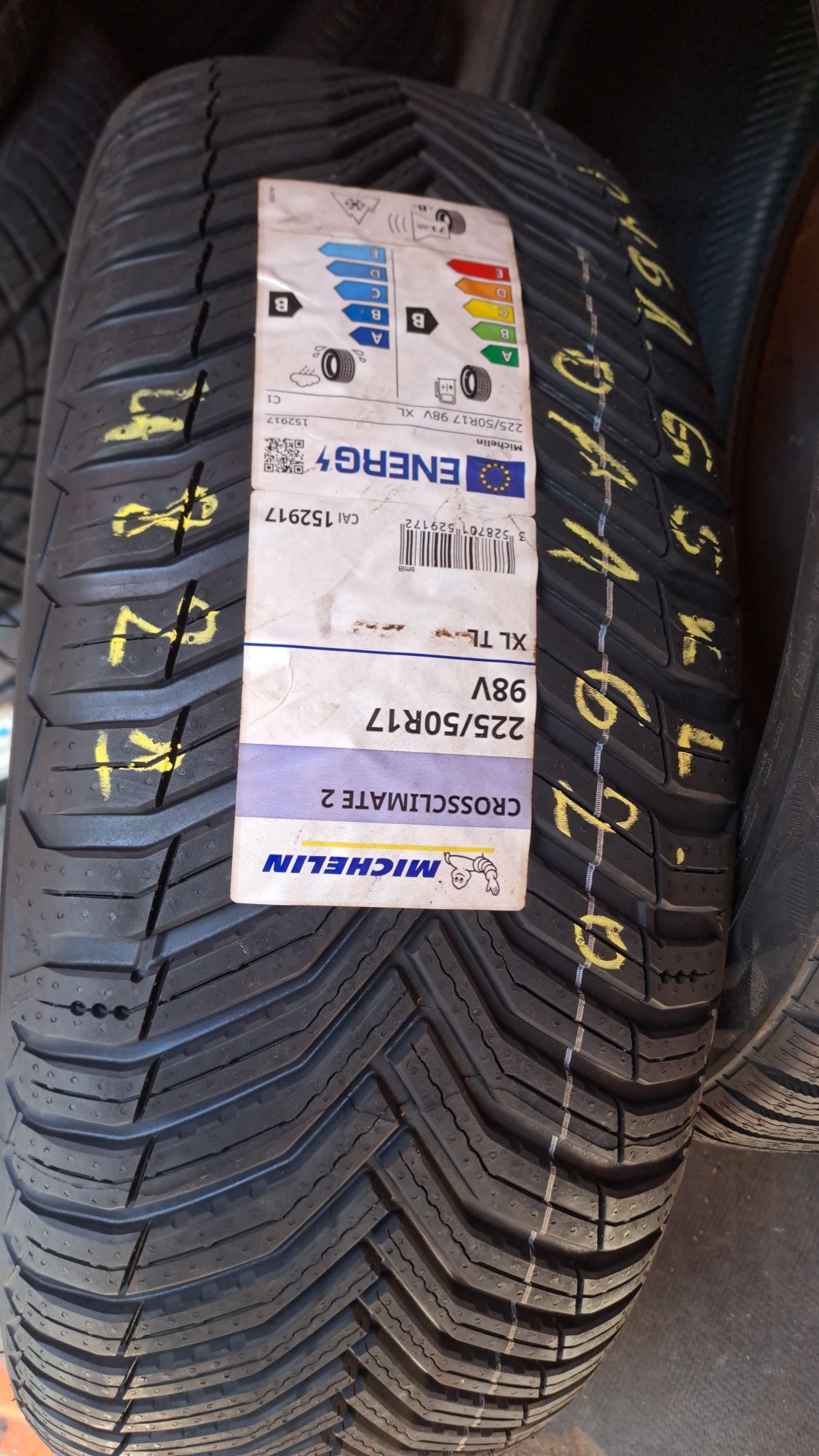 1бр. Нова Всесезонна 225/50/17 Michelin Cross Climate 2