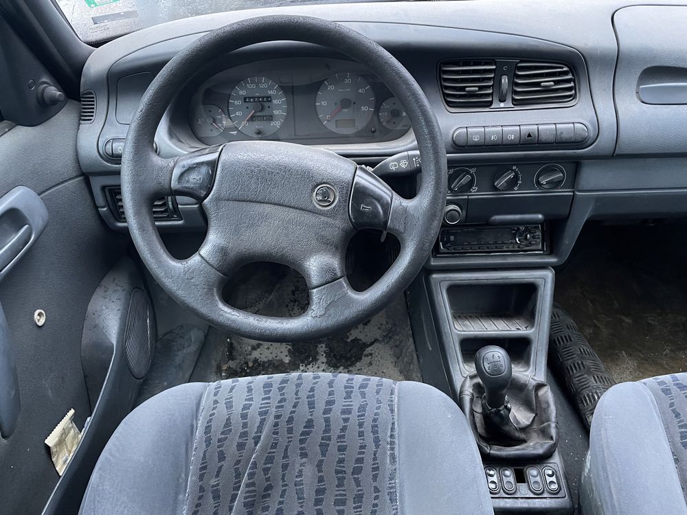 Skoda Felicia 1.9sdi 64hp 1998 На Части