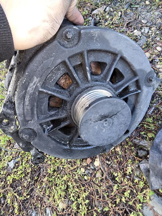 Алтернатор за mercedes w203 190Ah