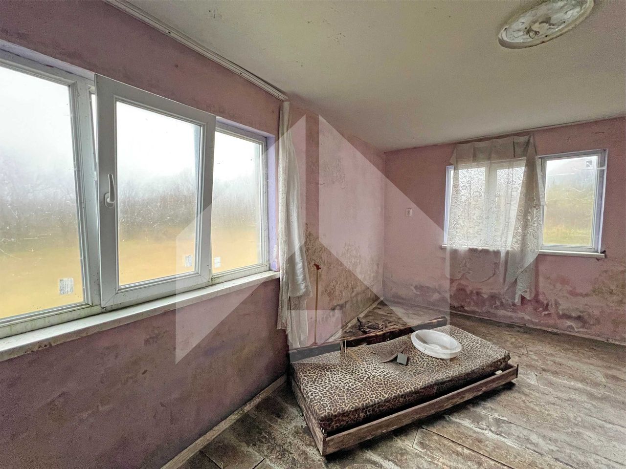 Продава се Къща в с. Цани Гинчево, Област Шумен - 90 кв.м за 210 €/кв.м - Снимка #7