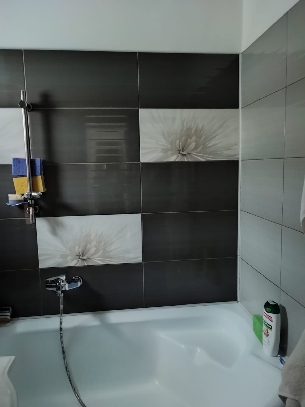 Ap. 3 camere, decomandat,2 bai, ultracentral
