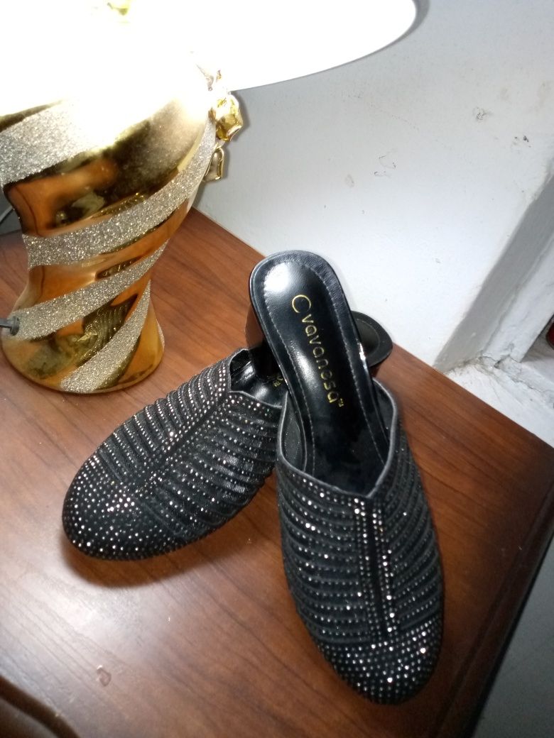 Турецкий обув 37 размерли