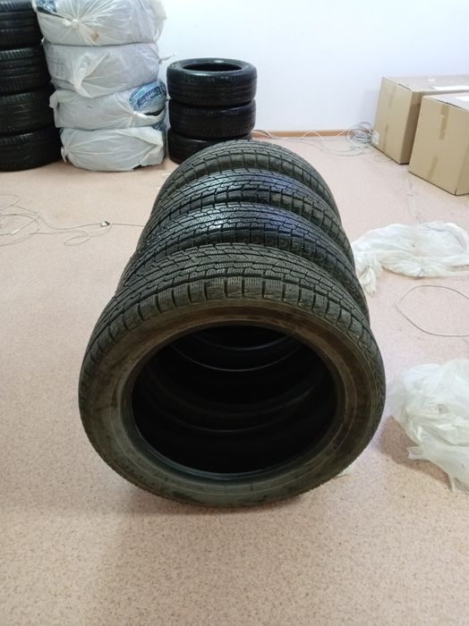 Шины зимний  отличное состояние