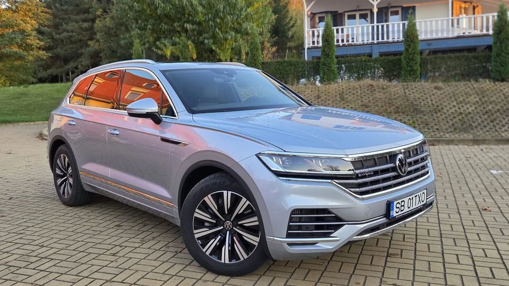 Volkswagen Touareg V.W Touareg Plug-in Hybrid 381cp       7.600 km  !!!