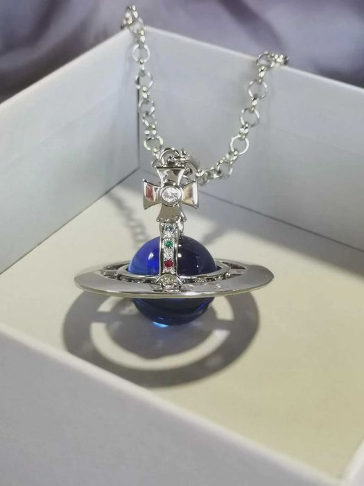 Vivienne Westwood Колие