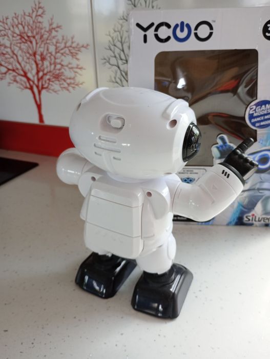 Танцуващ робот Silverlit