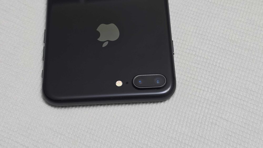 Iphone 8+ 10/10 ca din magazin! (Rar)