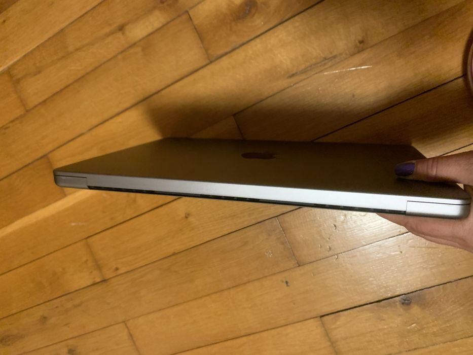 MacBook PRO (2021) A2442 M1 ,512 SSD, 16gb ram