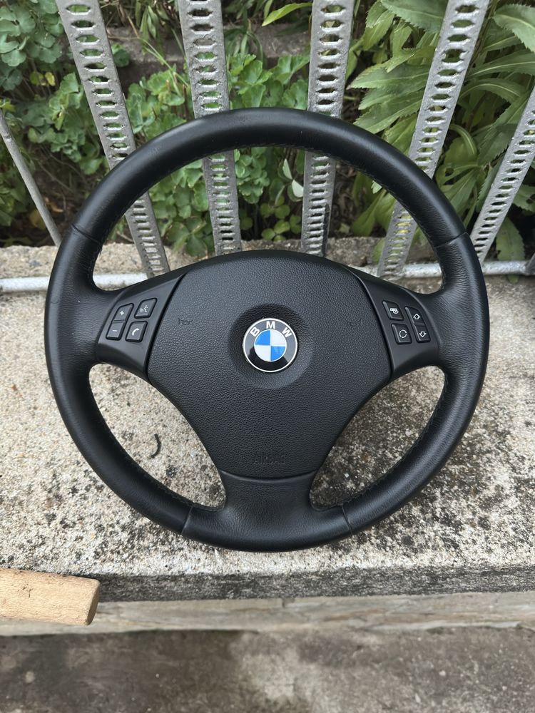 Мултиволан BMW E9x / E8x