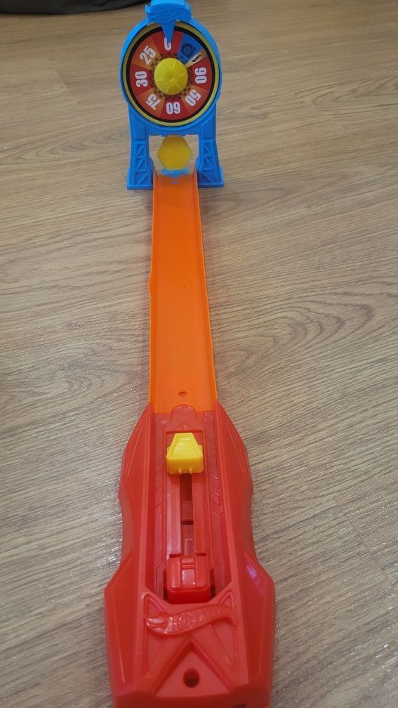Писти на хот вилс Hot Wheels