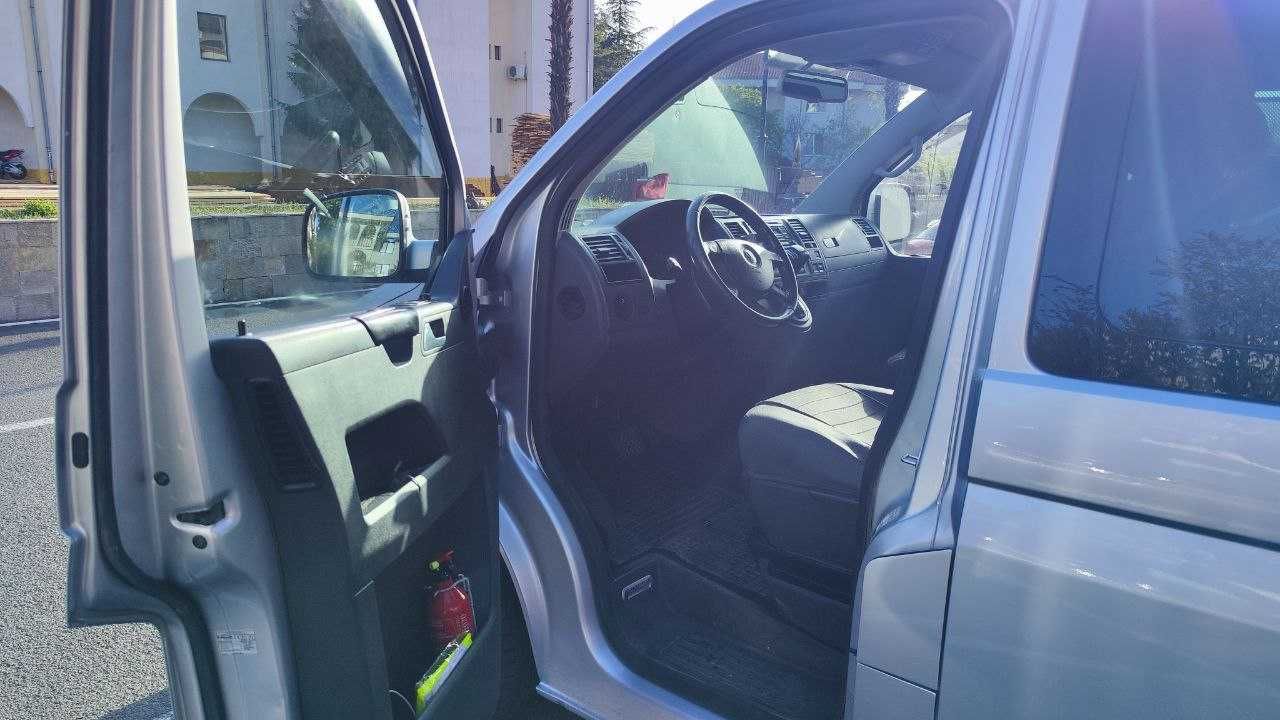 VW Caravella automatic