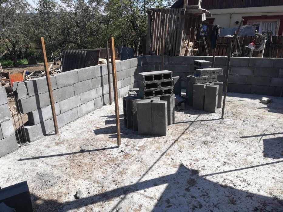Echipa de meseriași facem lucari constructi